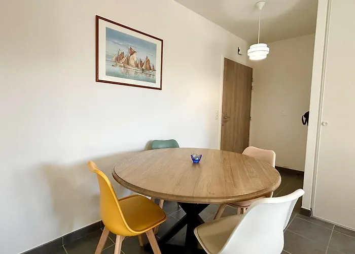 2 Pieces, 2 Couchages, La Gueriniere, Balcon, Parking - Fr-1-224b-171 La Guérinière